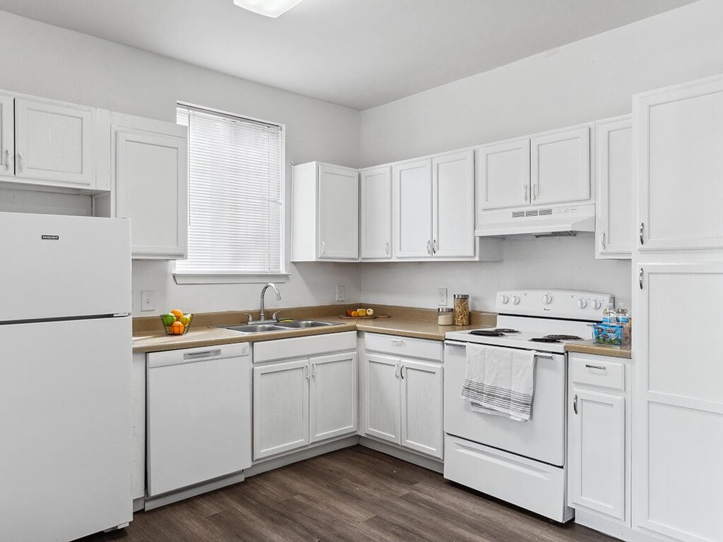 A spacious kitchen and kitchen counter at the Tidwell Estates Apartments in Houston, Texas.